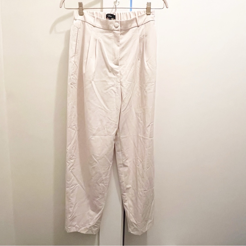 Lulus NWT White High Rise Pants Covered Button Zip Fly Pockets‎